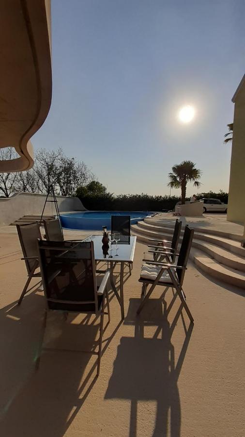 Villa Elke Maria With Overflow Pool And Hydromassage Novigrad Istria Εξωτερικό φωτογραφία
