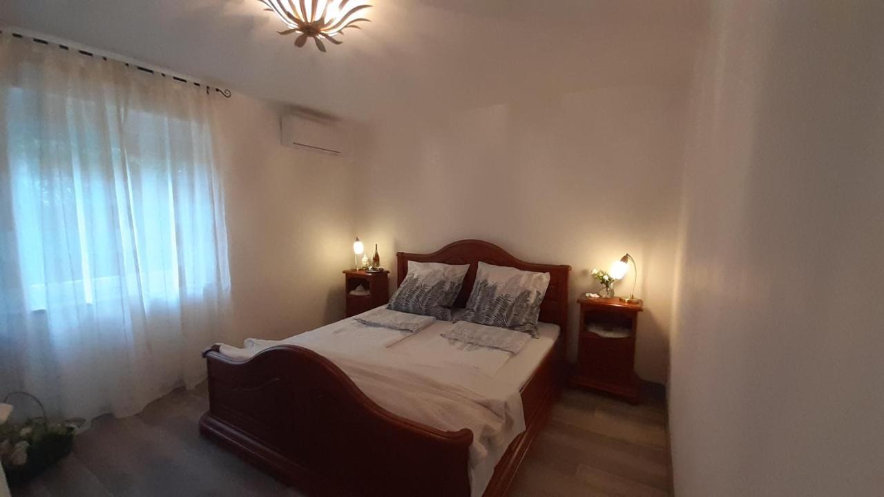 Villa Elke Maria With Overflow Pool And Hydromassage Novigrad Istria Εξωτερικό φωτογραφία